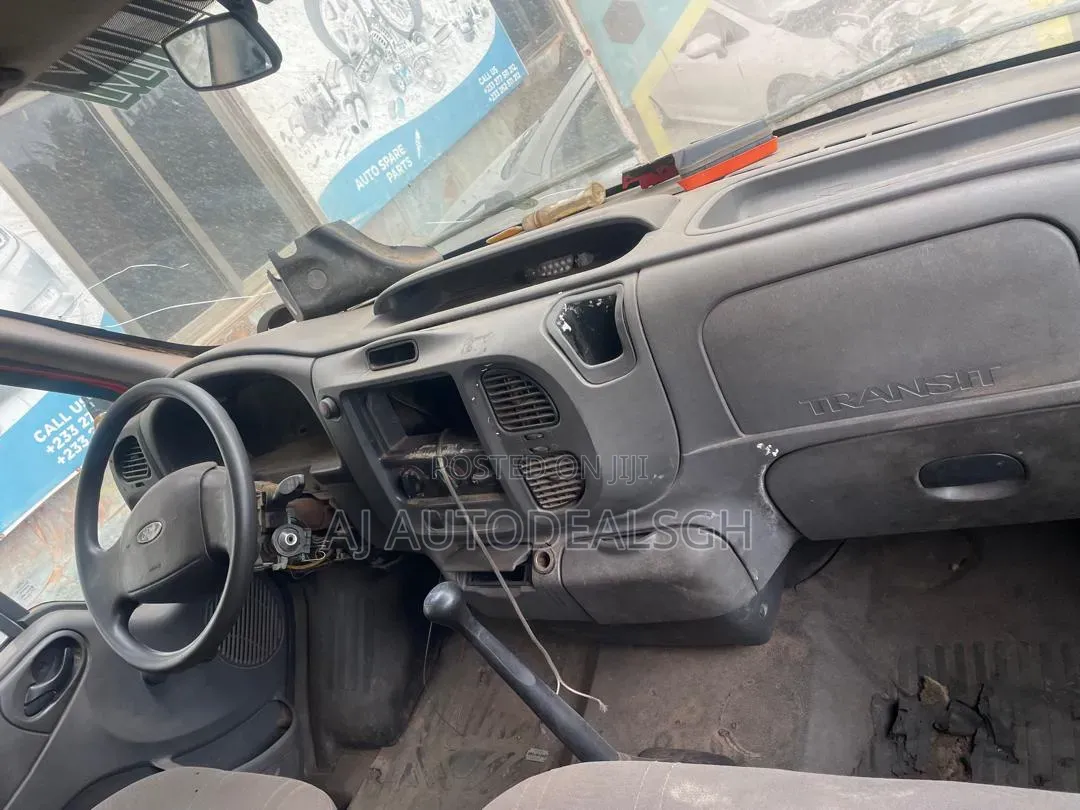 Ford Transit 2002 Orange