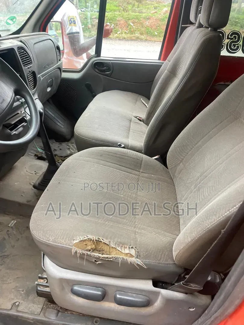 Ford Transit 2002 Orange