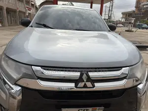 Mitsubishi Outlander SE AWC 2017 Silver