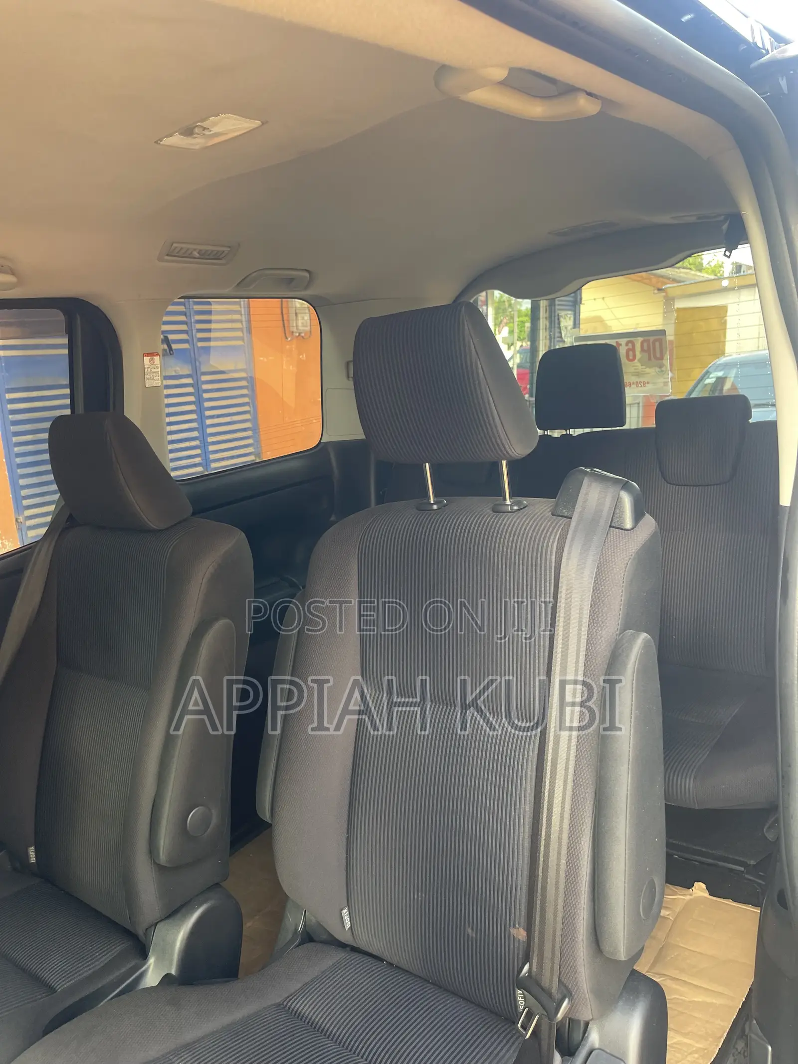 Toyota Voxy 2015 Purple