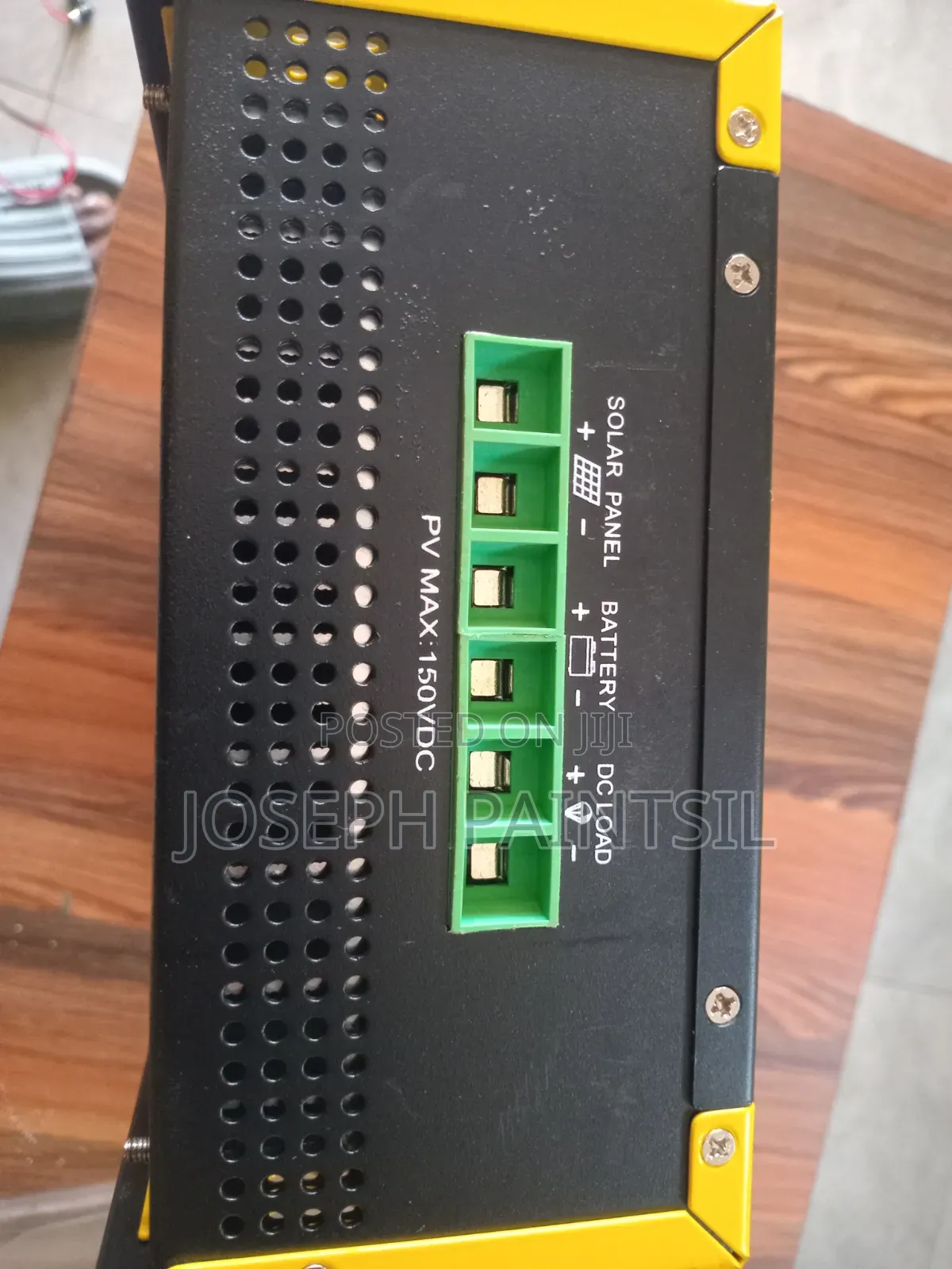 MPPT Charge Controller