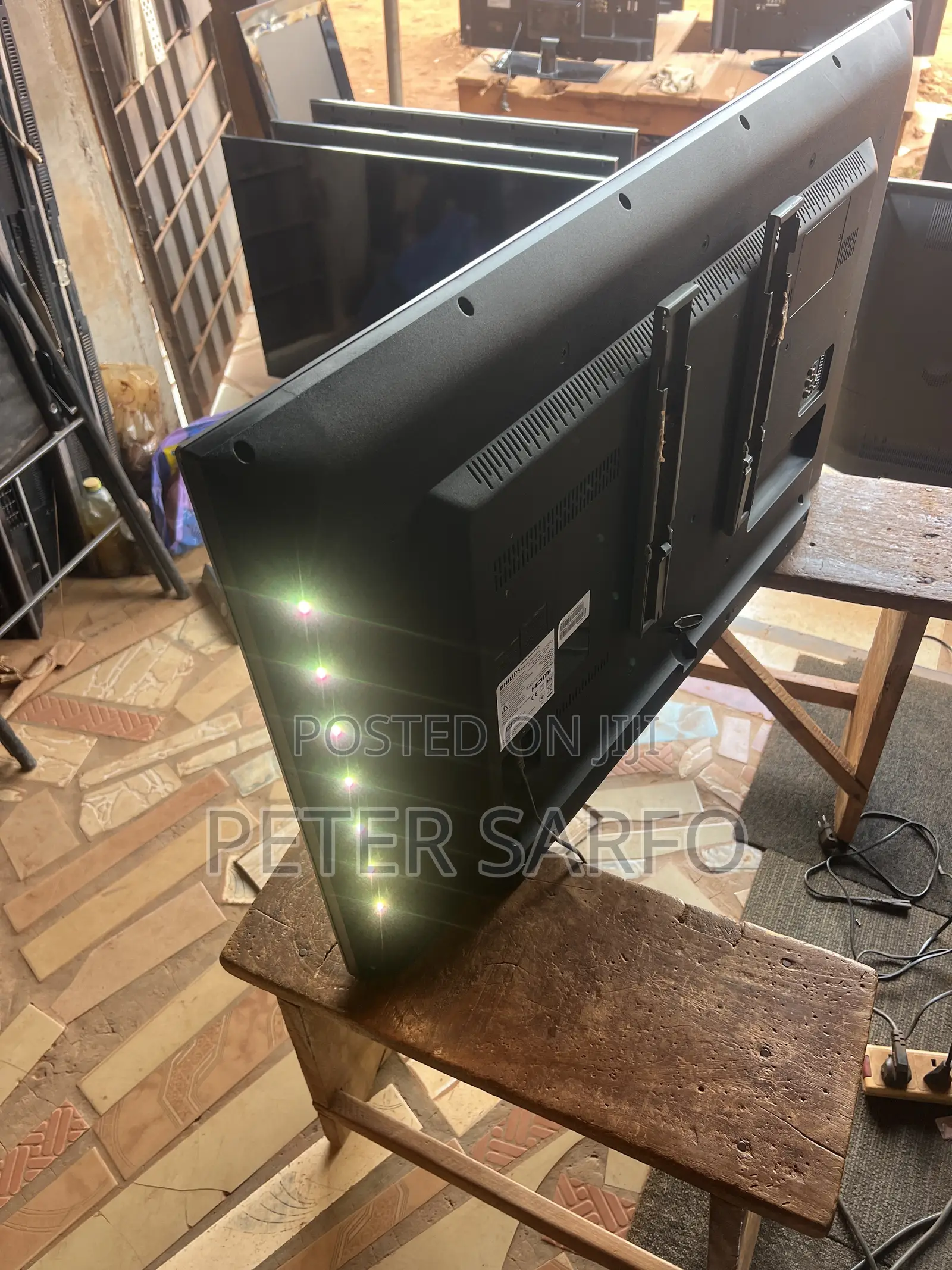 Philips Ultra Slim Tv (43)