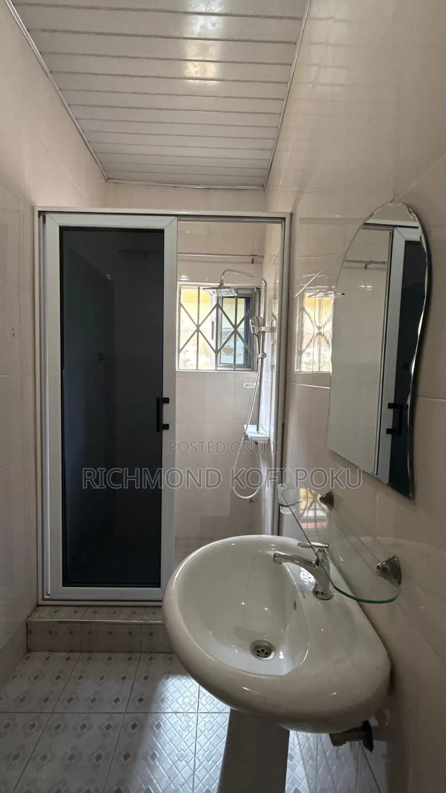 3bdrm House in Kofis Realty, Sakumono for rent