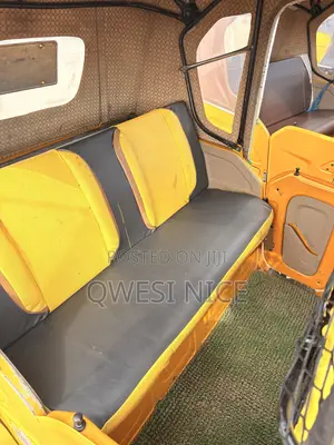 Bajaj RE 2026 Yellow
