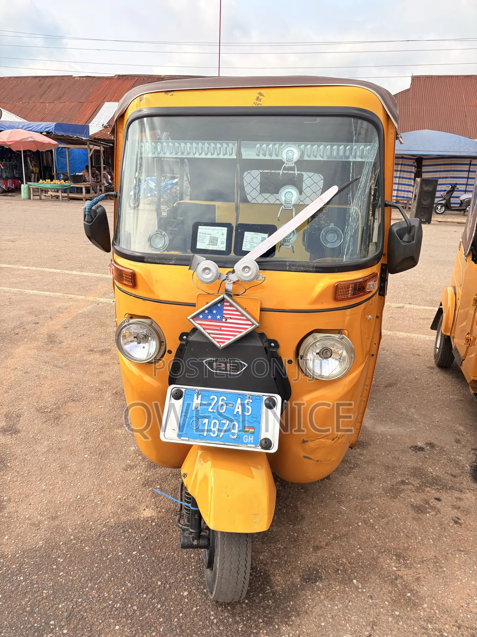 Bajaj RE 2026 Yellow
