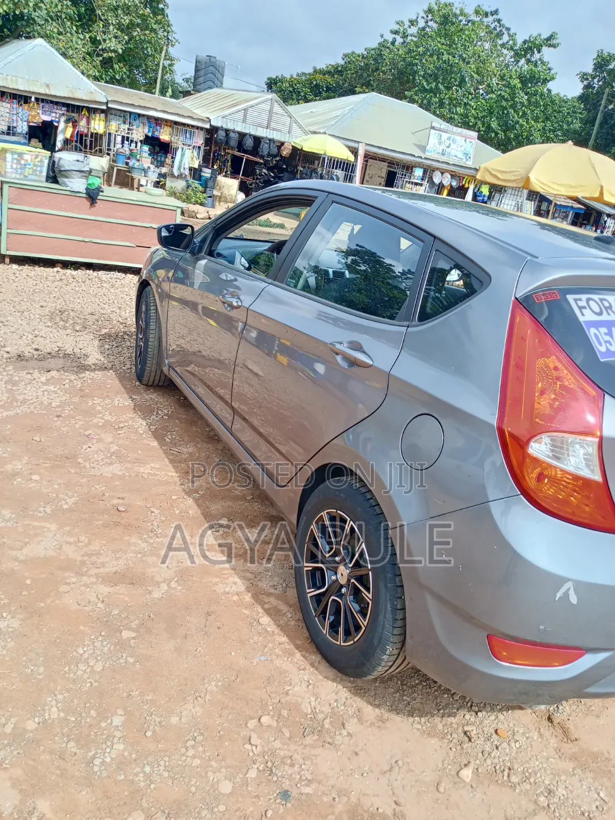 Hyundai Accent GLS 4dr Sedan (1.6L 4cyl 6M) 2015 Gray