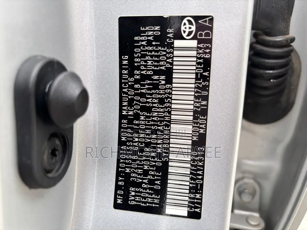 Toyota Corolla SE 4dr Sedan (1.8L 4cyl CVT) 2017 Silver