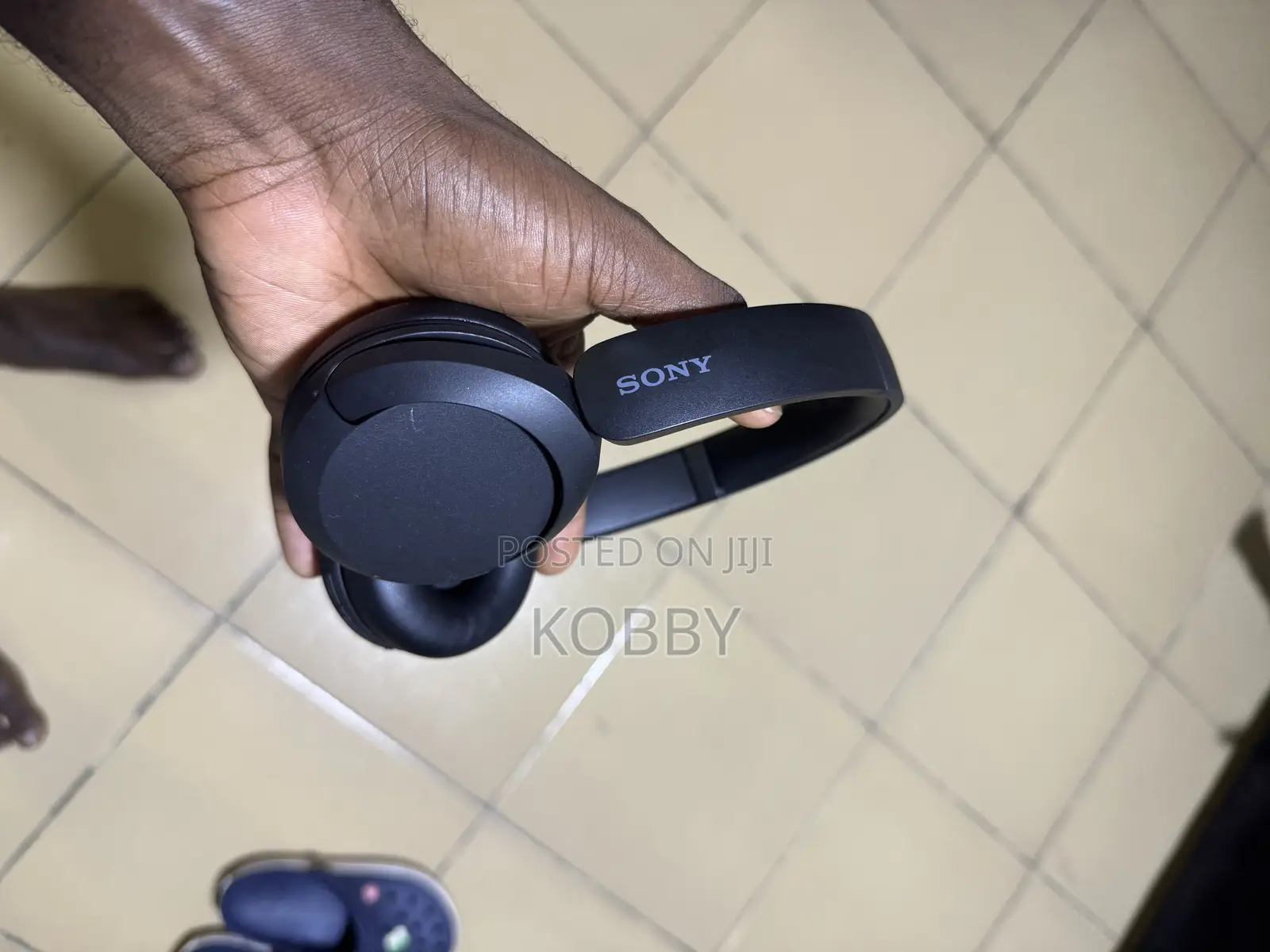 Sony Ch520 Wireless Headphone - Black Neatly Used