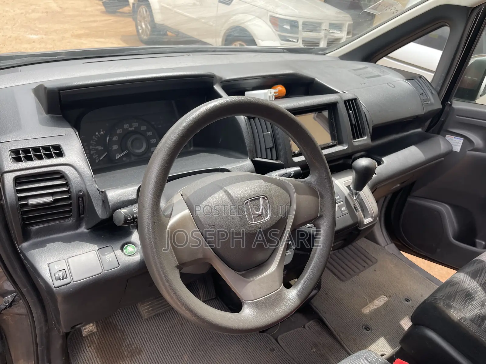 Toyota Voxy 2012 Gray