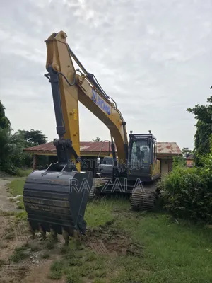 XCMG 215 Excavator