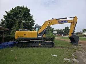 XCMG 215 Excavator