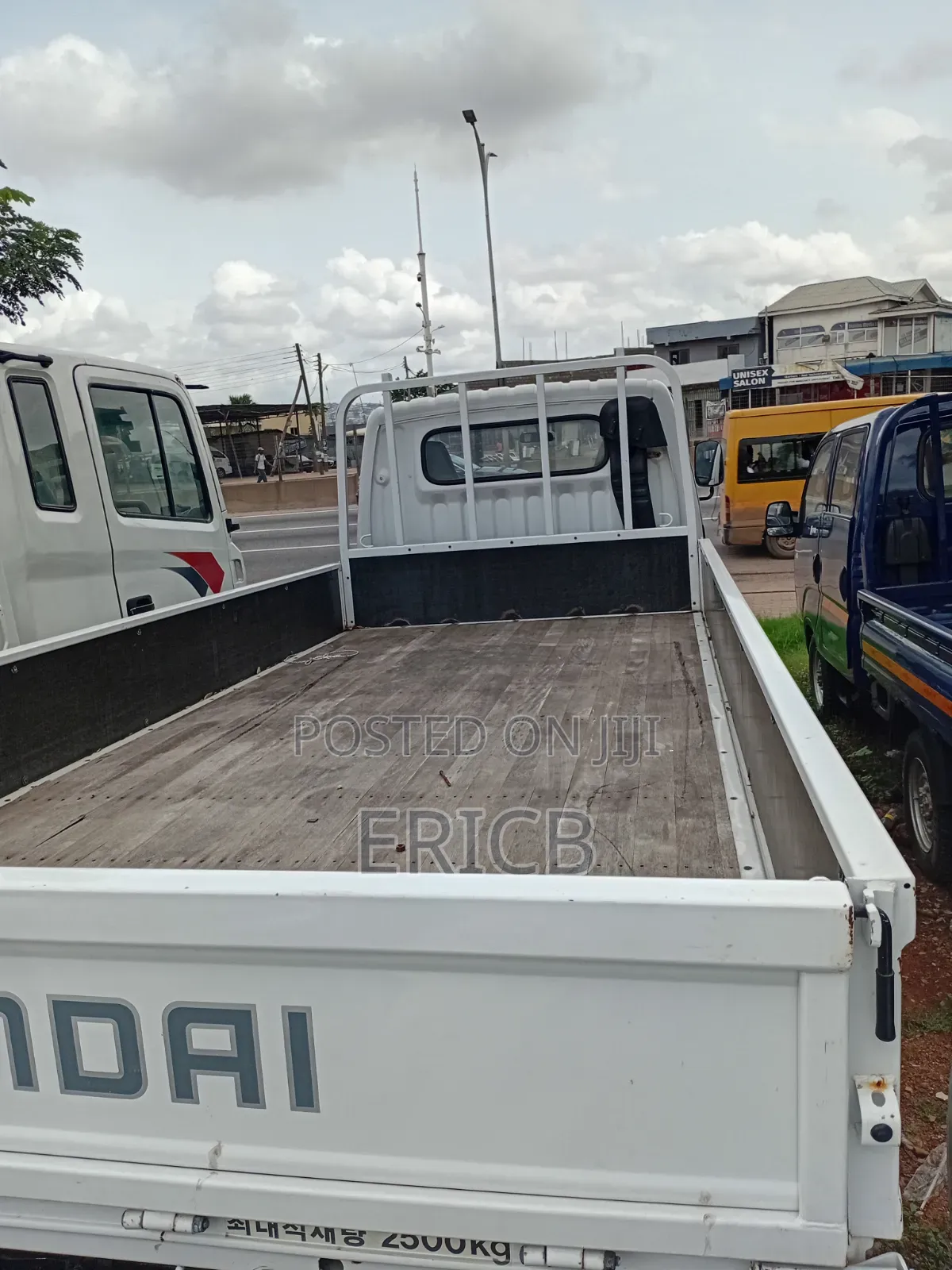 Hyundai Mighty 2 ( Home Used )