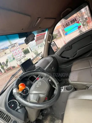 Hyundai Porter 2. 1ton. 2.5cc Diesel Automatic
