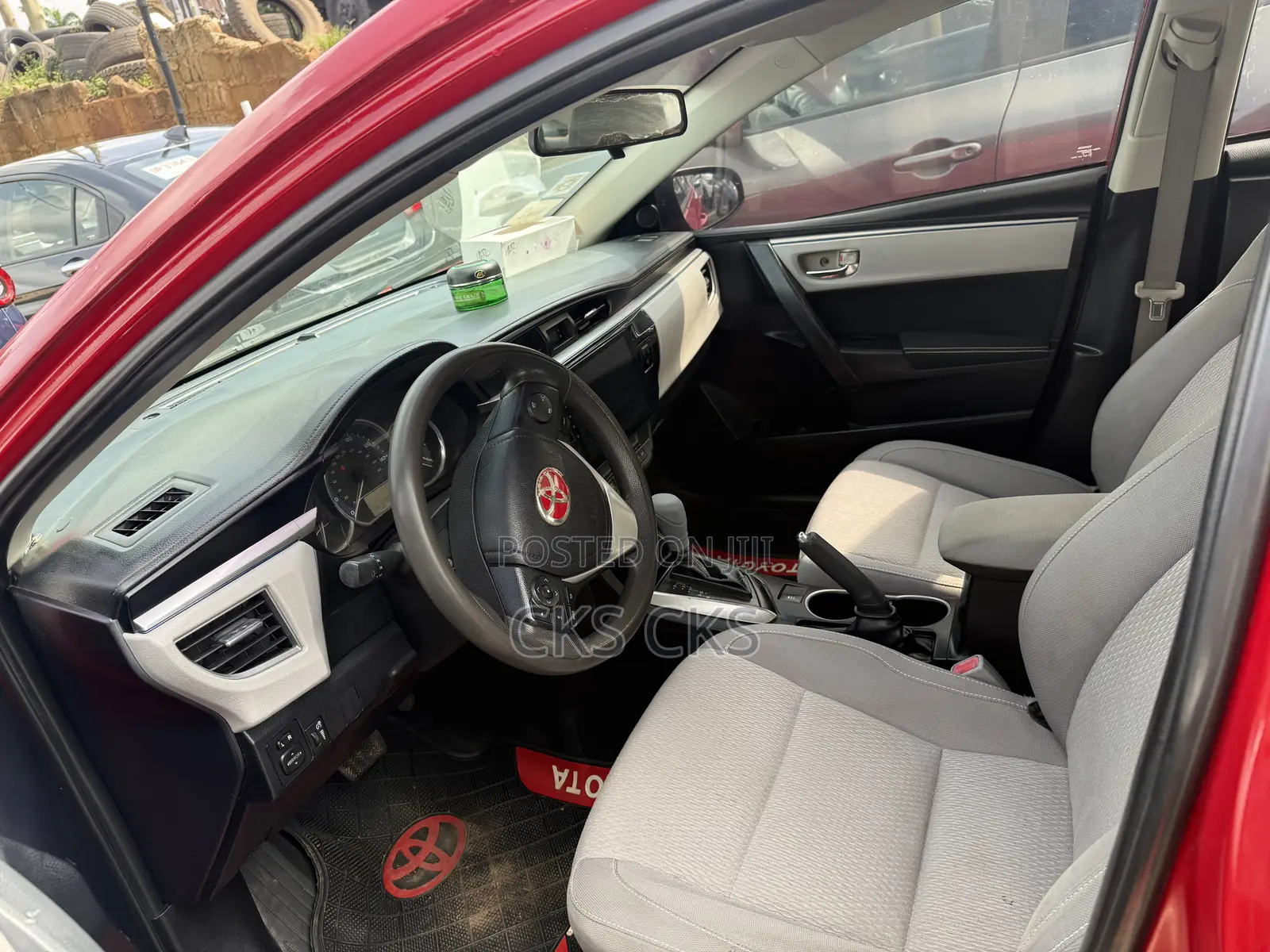 Toyota Corolla 2014 Red