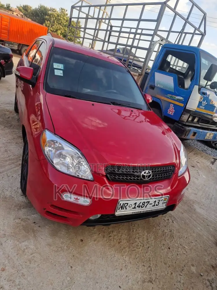 Toyota Matrix Hatchback AWD (1.8L 4cyl 4A) 2006 Red