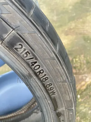 215/40r18 Car Tire