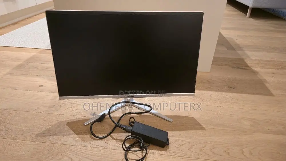 Desktop Computer 8GB AMD Ryzen 5 SSD 512GB