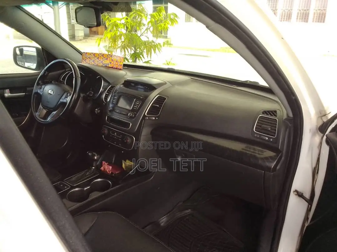 Kia Sorento 2015 White
