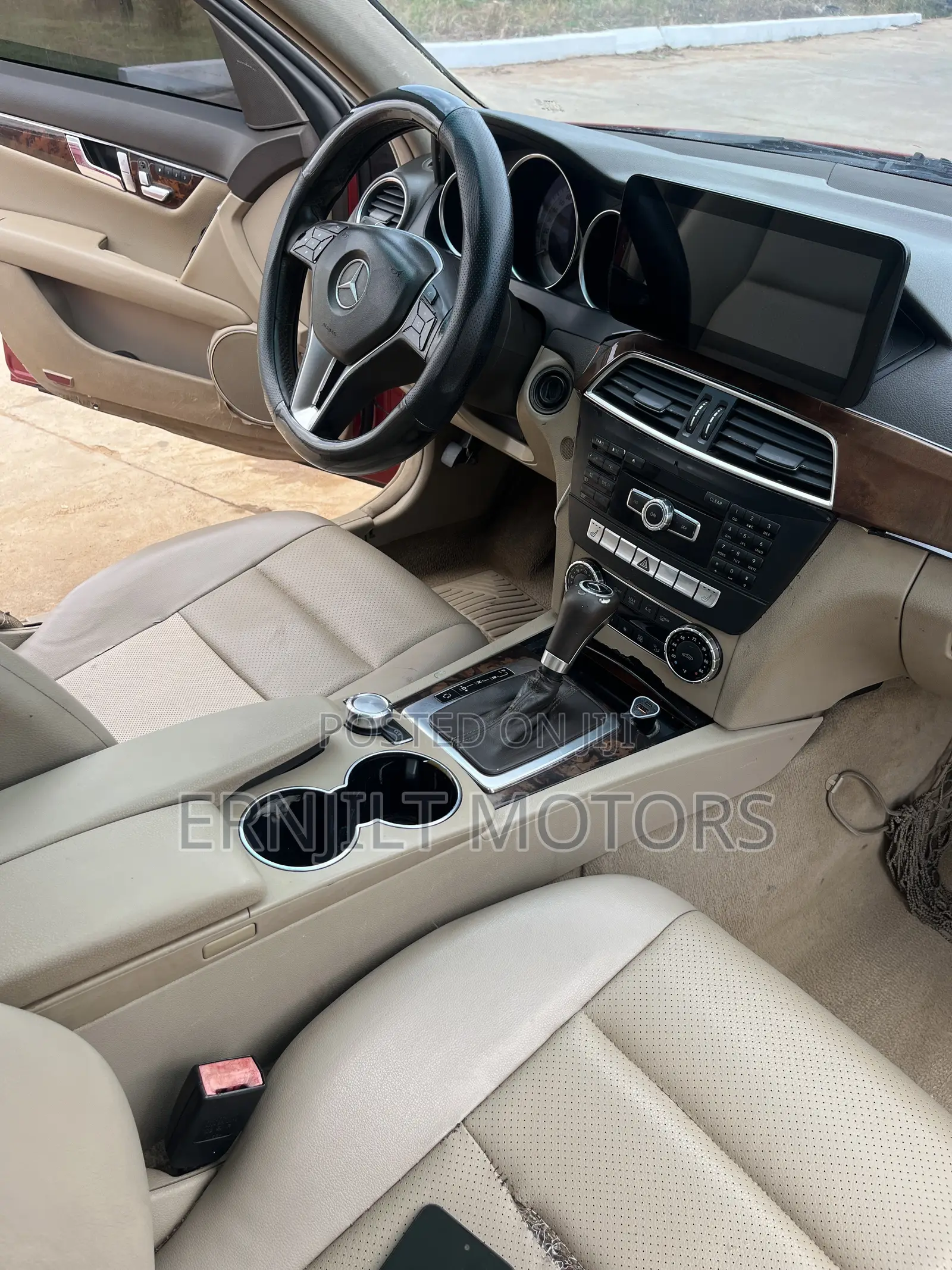 Mercedes-Benz C300 2012 Red