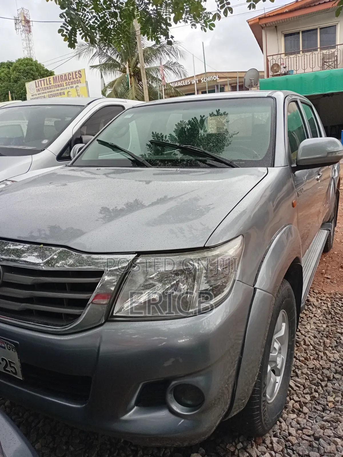 Toyota Hilux 2012 Gray
