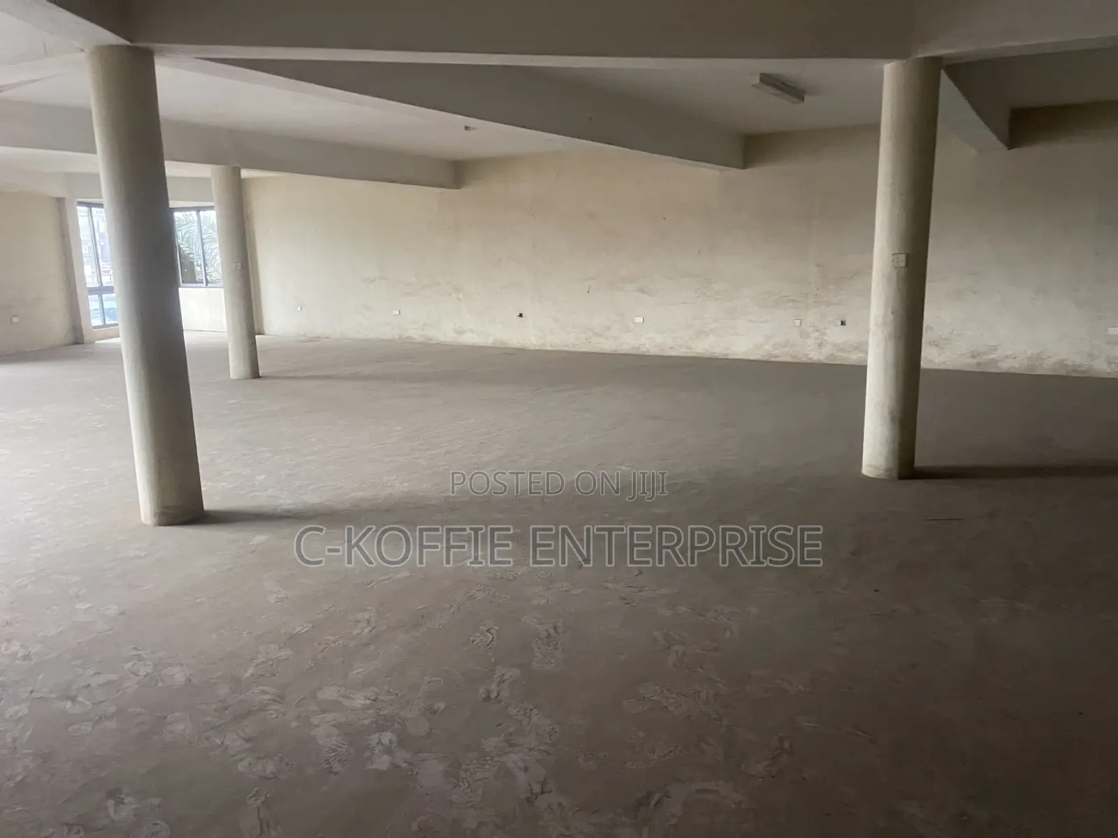 700 SQM Warehouse at Circle Avenor for Rent