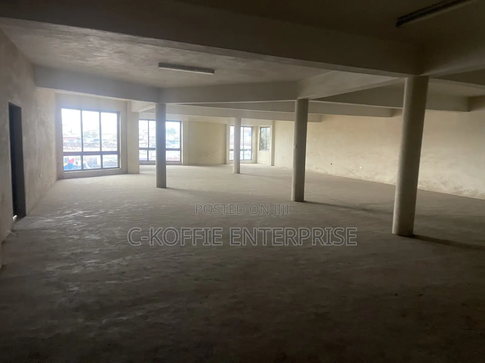 700 SQM Warehouse at Circle Avenor for Rent