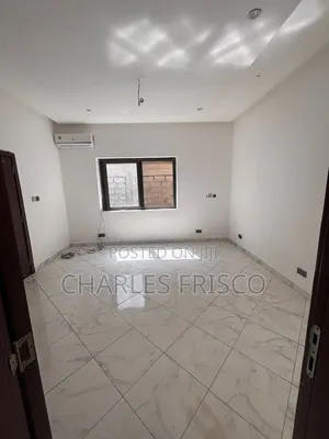 4bdrm House in School Junction for rent