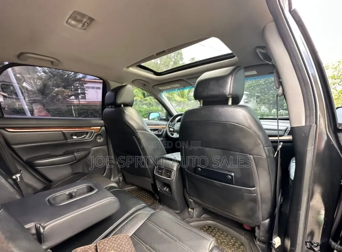 Honda CR-V Touring 4dr SUV AWD (1.5L 4cyl CVT) 2017 Black