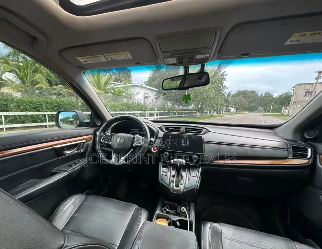 Honda CR-V Touring 4dr SUV AWD (1.5L 4cyl CVT) 2017 Black