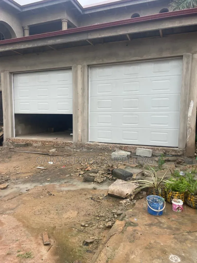 Box Automated Garage Door