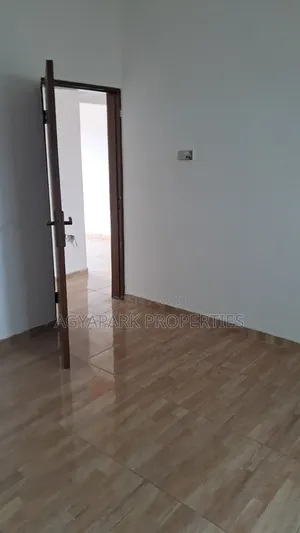 3bdrm Apartment in Cocobod, Amasaman for rent