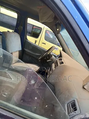 Toyota HiAce 2008 Blue