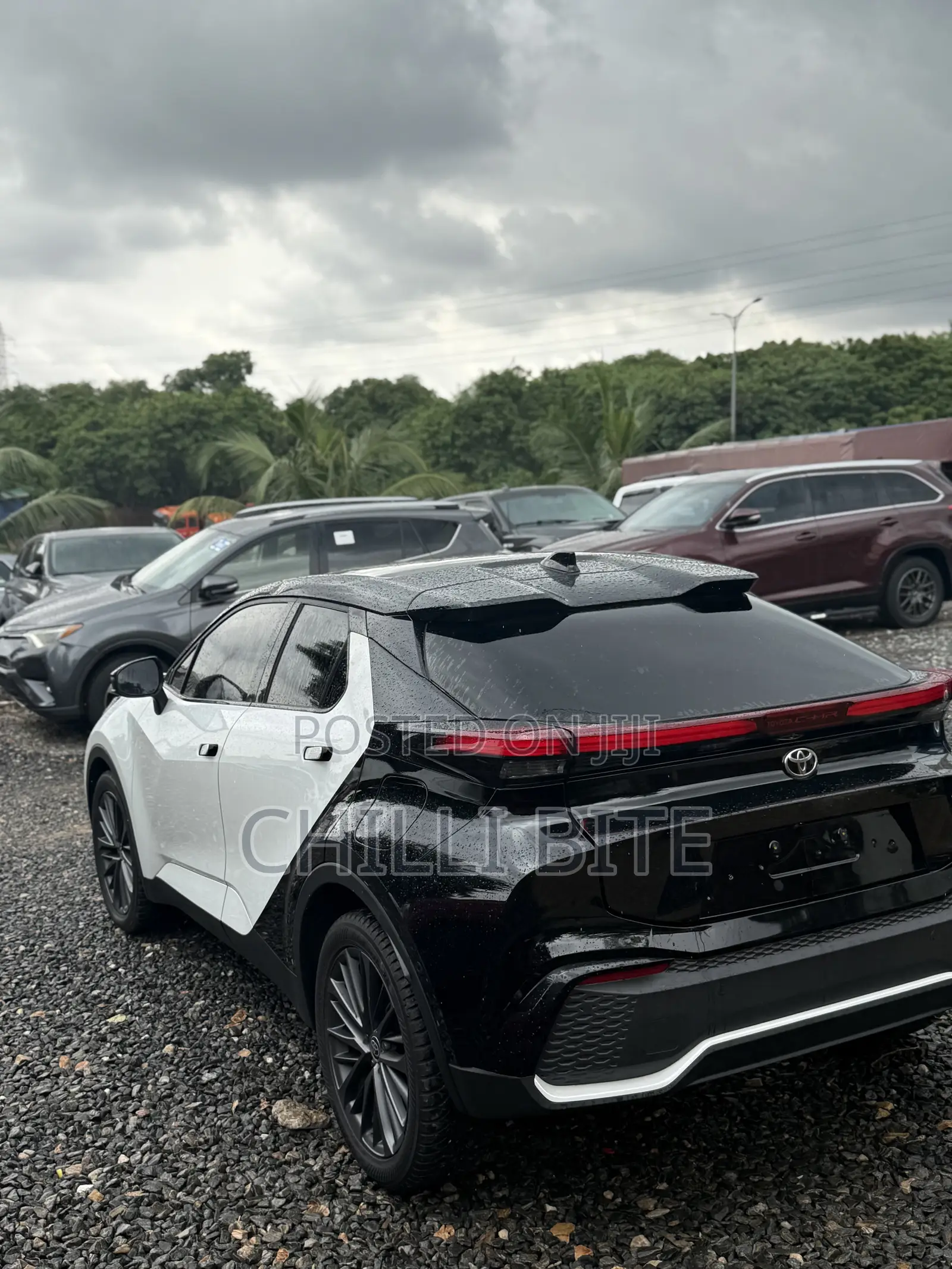Toyota C-HR 2025 White