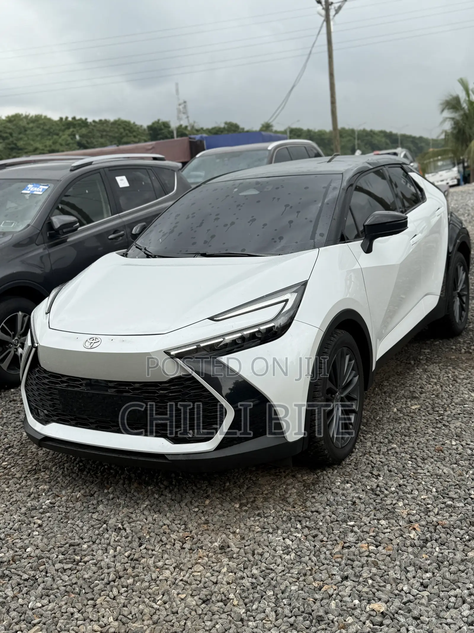Toyota C-HR 2025 White