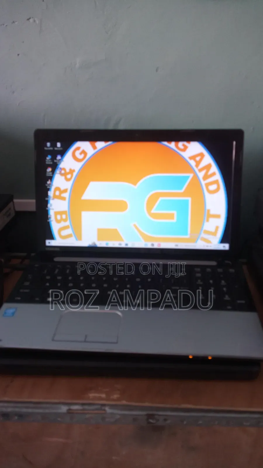Laptop Toshiba Satellite C50 4GB Intel HDD 256GB