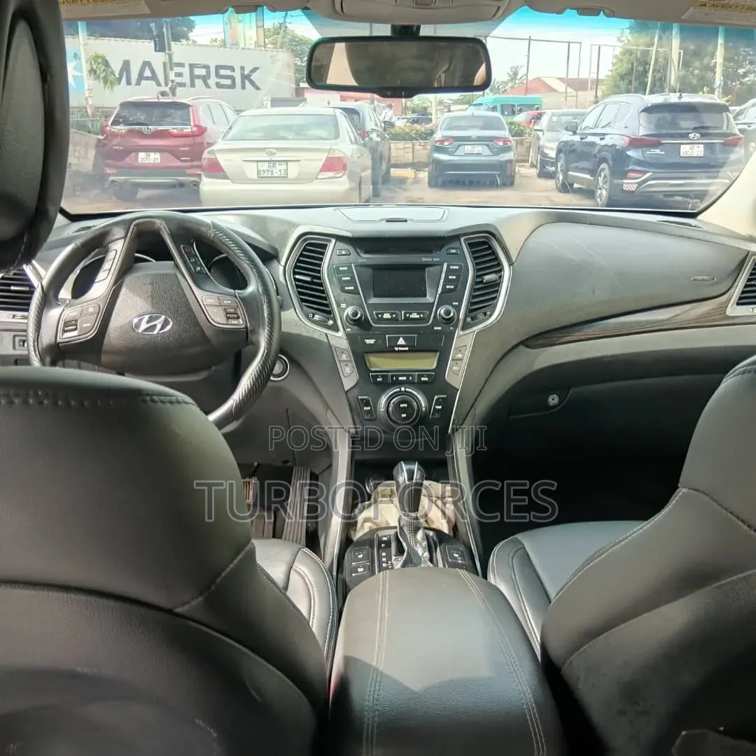 Hyundai Santa Fe 2014 Gold