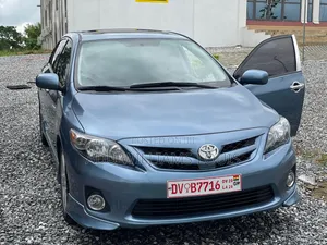 Toyota Corolla 2013 Blue