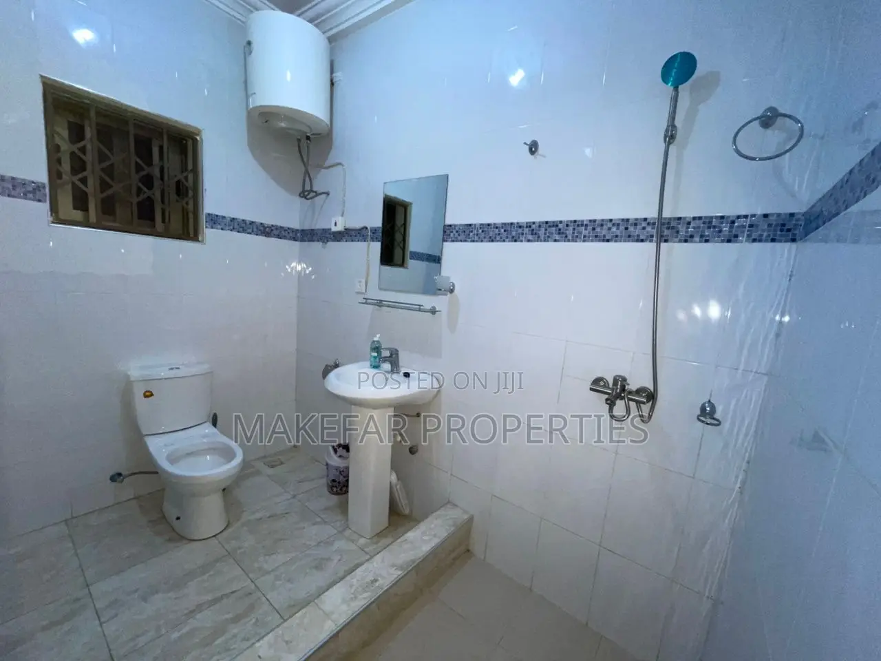 Furnished 2bdrm House in Lake Side Estate for sale