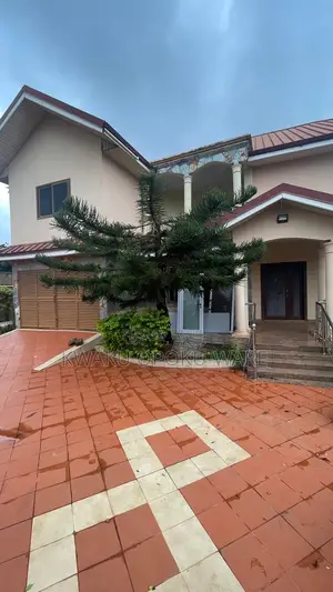 5bdrm Apartment in Valley View, Oyibi for rent