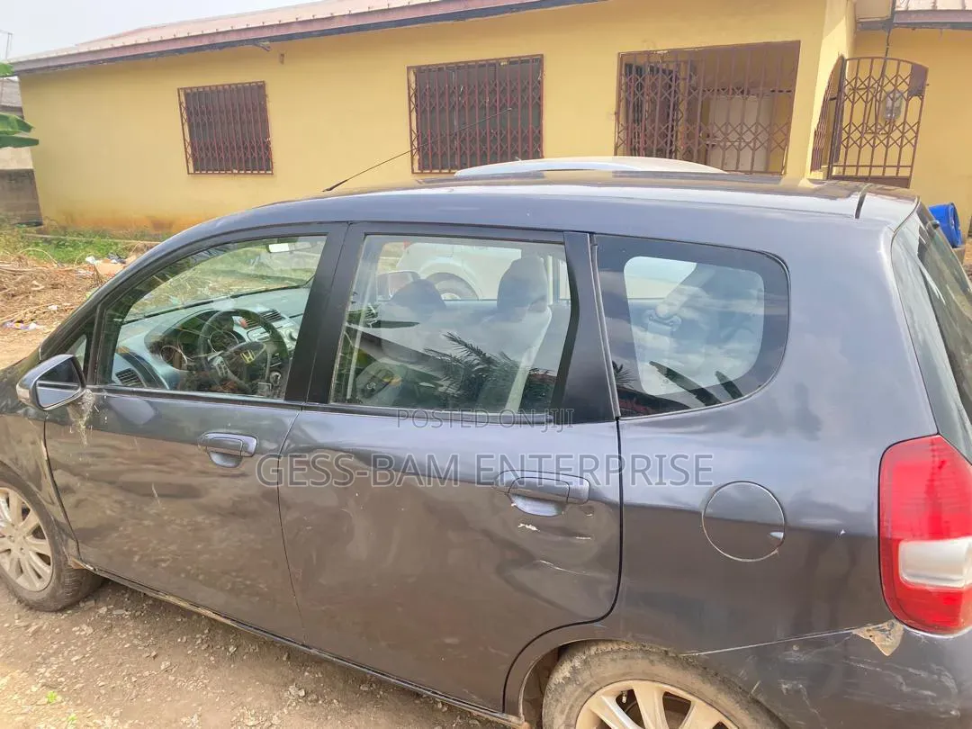 Honda Jazz 2010 Gray