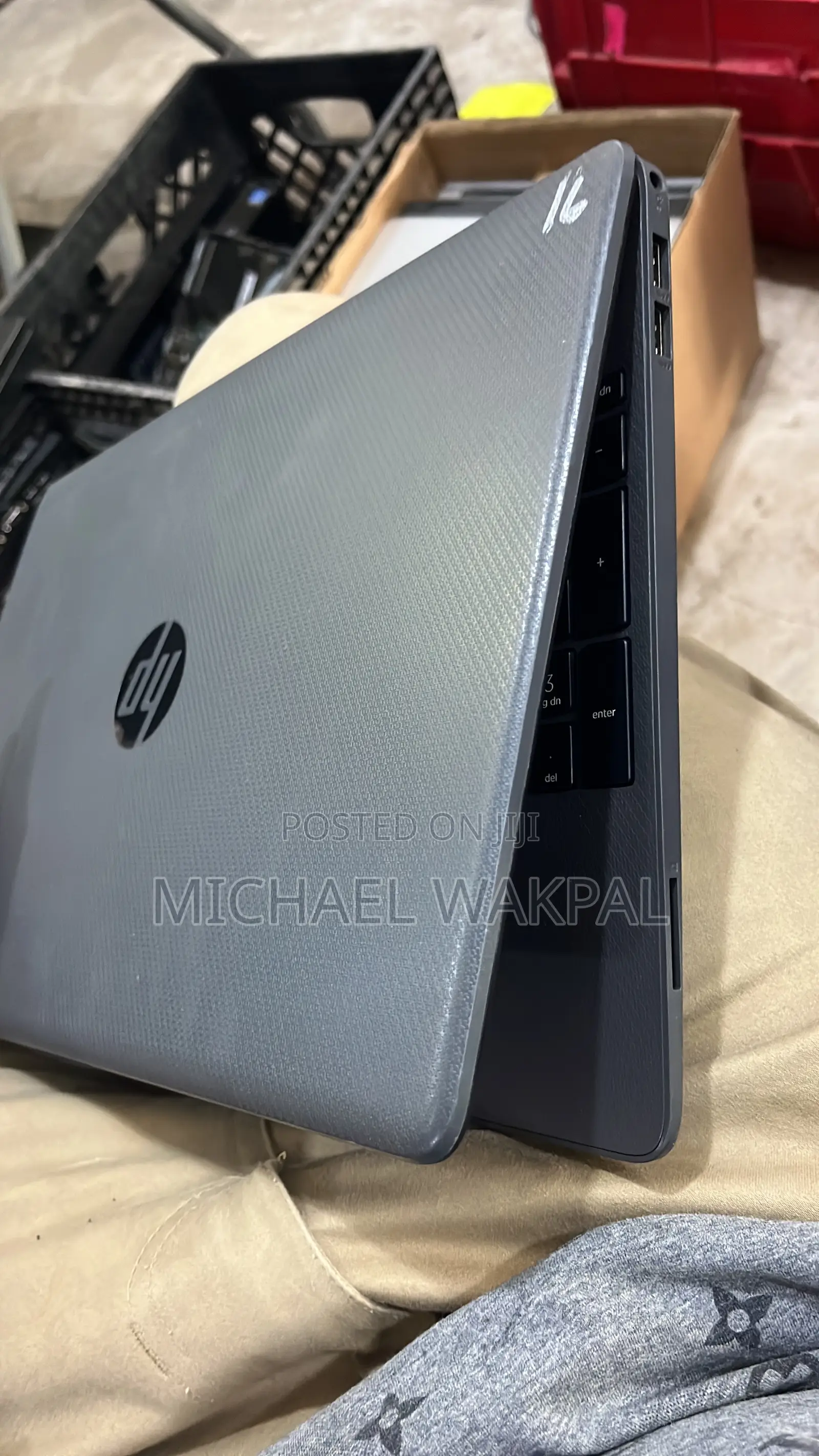 Laptop HP 15s 8GB AMD Ryzen 3 SSD 256GB