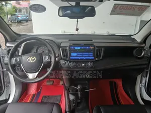 Toyota RAV4 2017 White