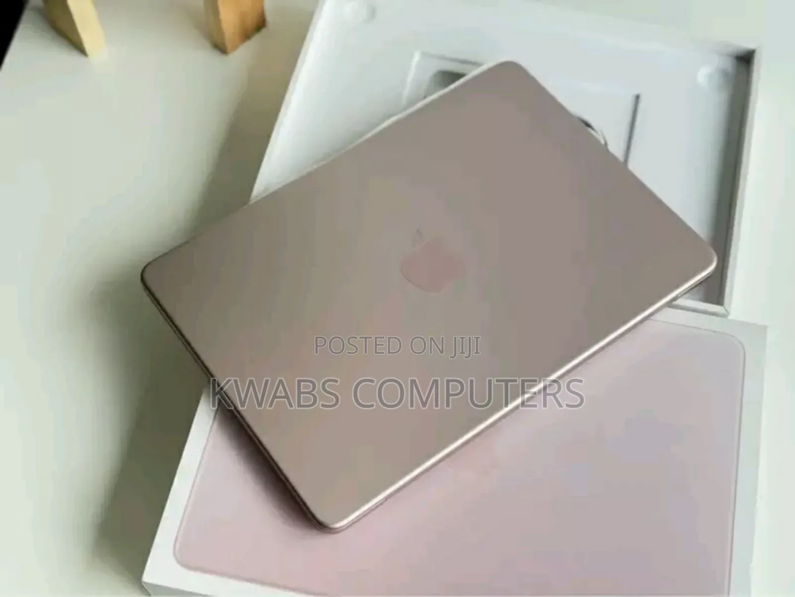 New Laptop Apple MacBook Neo 2026 16GB Apple M4 SSD 512GB