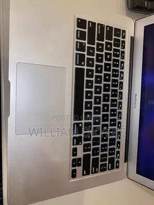 Laptop Apple MacBook Air 4GB Intel Core i5 HDD 140GB