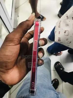 Apple iPhone 13 128 GB Red