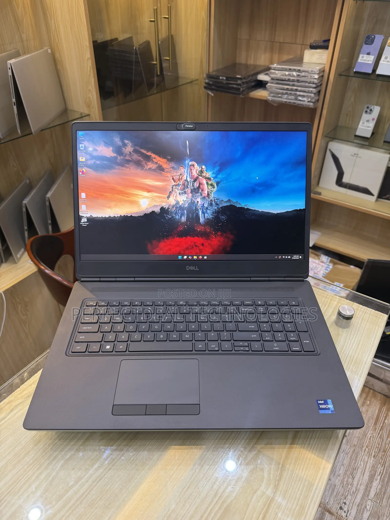 New Laptop Dell Precision 7760 32GB Intel Xeon SSD 1T