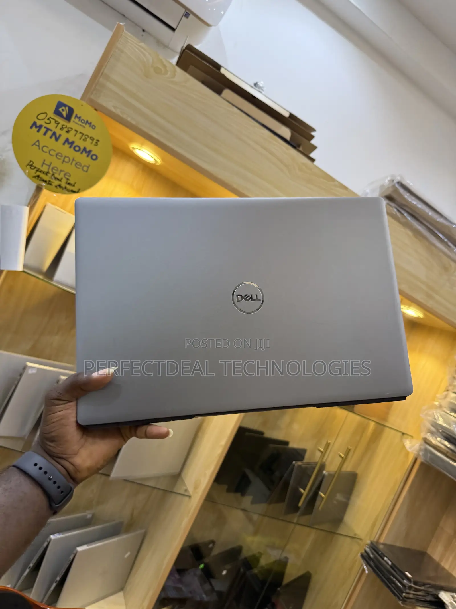 New Laptop Dell Precision 7760 32GB Intel Xeon SSD 1T