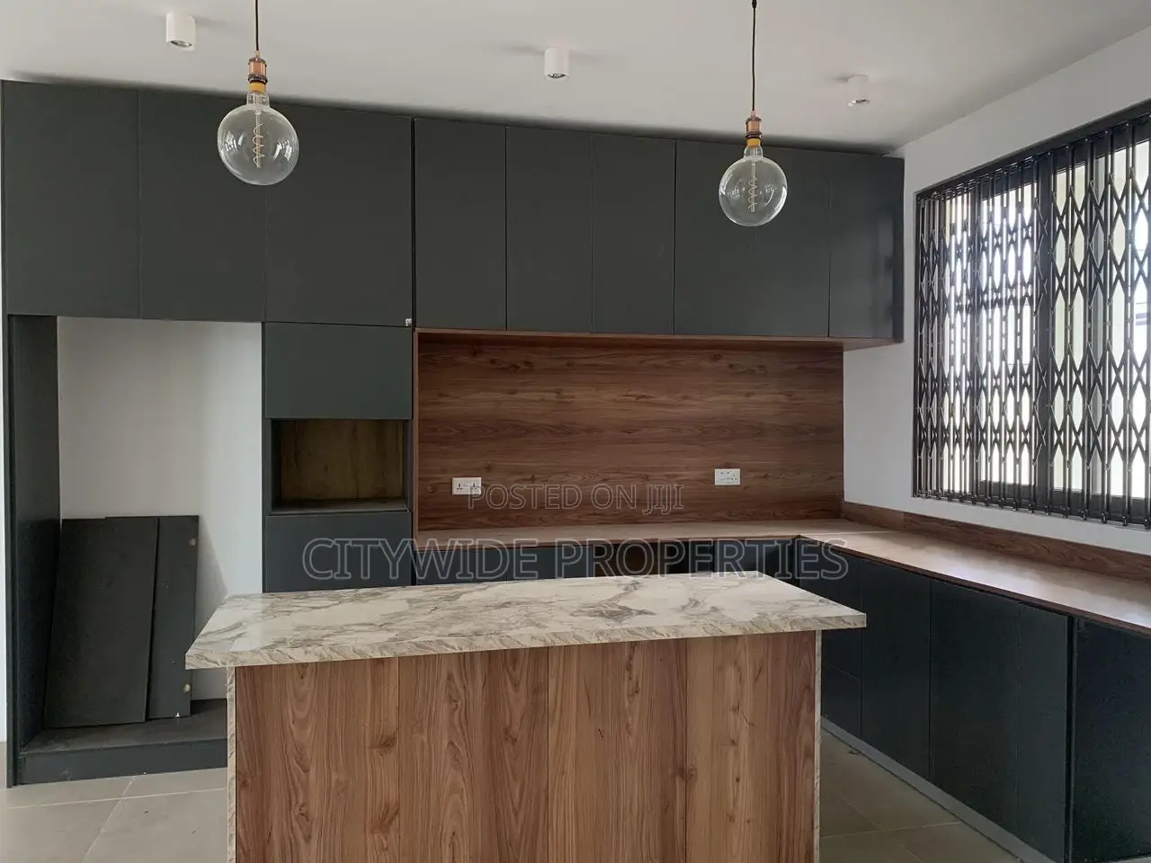 Furnished 4bdrm House in East Legon Hills, Barrier for sale