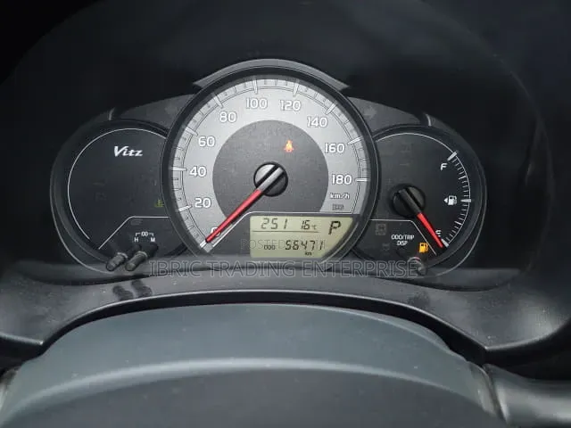 Toyota Vitz 2015 Blue