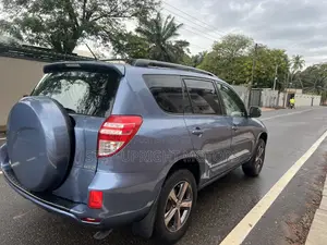 Toyota RAV4 2.5 Limited 2010 Blue